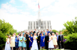 Wedding Day Pictures: The Family